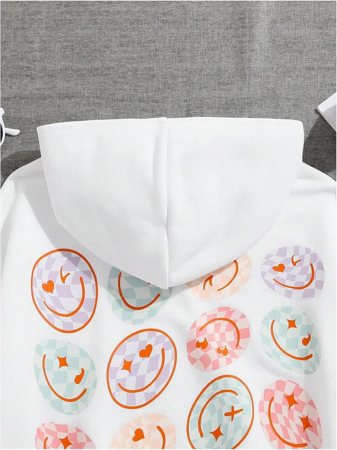 Floerns Girls Heart Graphic Print Long Sleeve Hooded Sweatshirt Pullover Tops