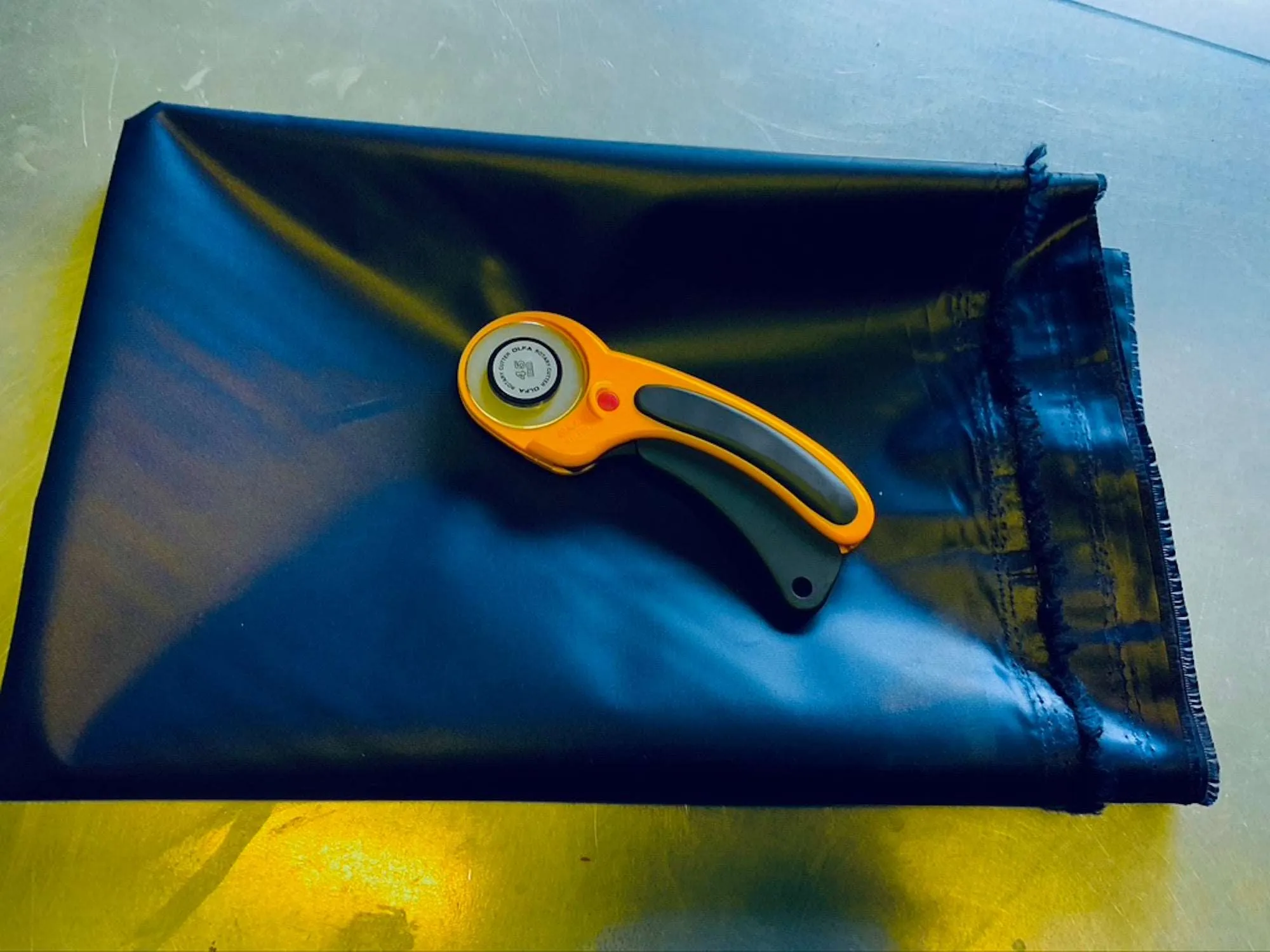 NAVY BLUE Waterproof Fabric - 150 cms wide - 190 gsm
