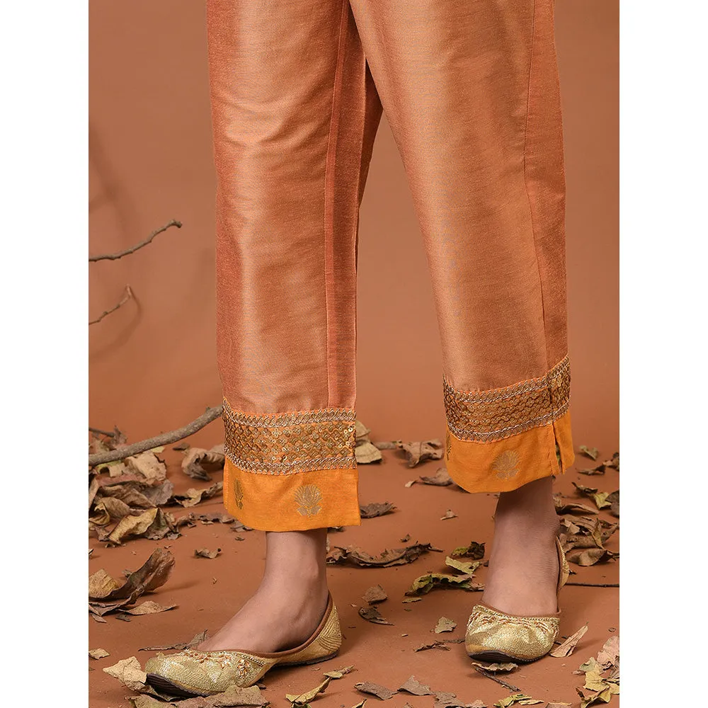 NUHH Winter wheat Kurta, Pant with a Velvet Shawl (Set of 3)