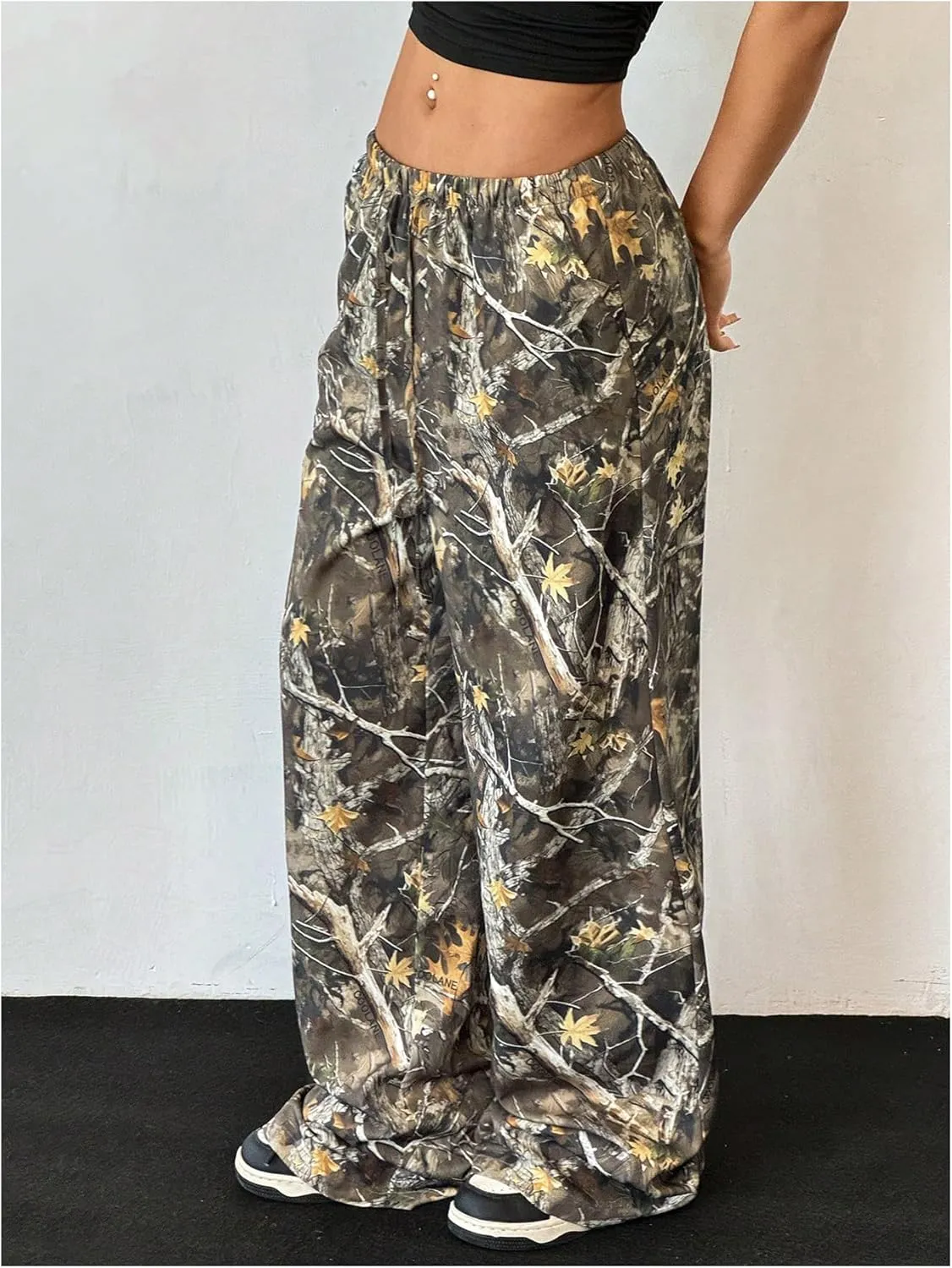 Women's Camo Pants Baggy Wide Leg Pants Camouflage Elastic Low Waist Loose Trousers Long Joggers Sweatpants Pockets