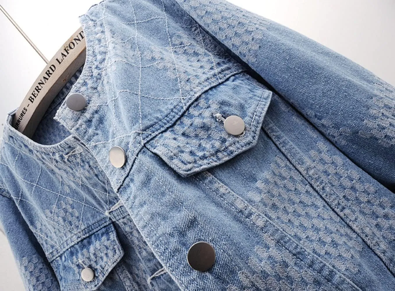 Women's Cropped Denim Jacket Button Down Collarless Half Sleeve Jean Jacket